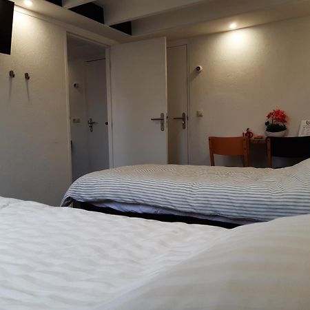 Pension Het Hoefijzer บูเริน ภายนอก รูปภาพ