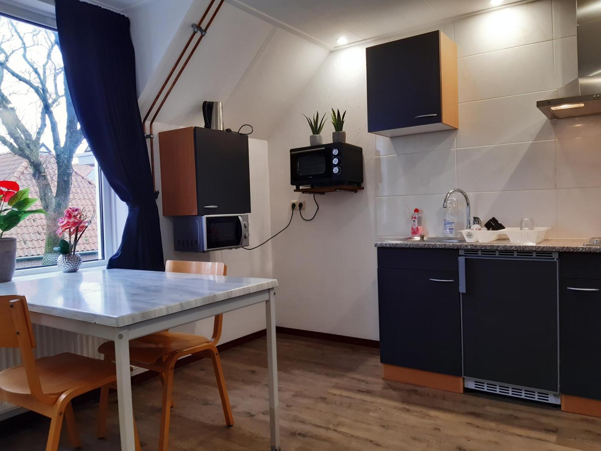 Pension Het Hoefijzer บูเริน ภายนอก รูปภาพ